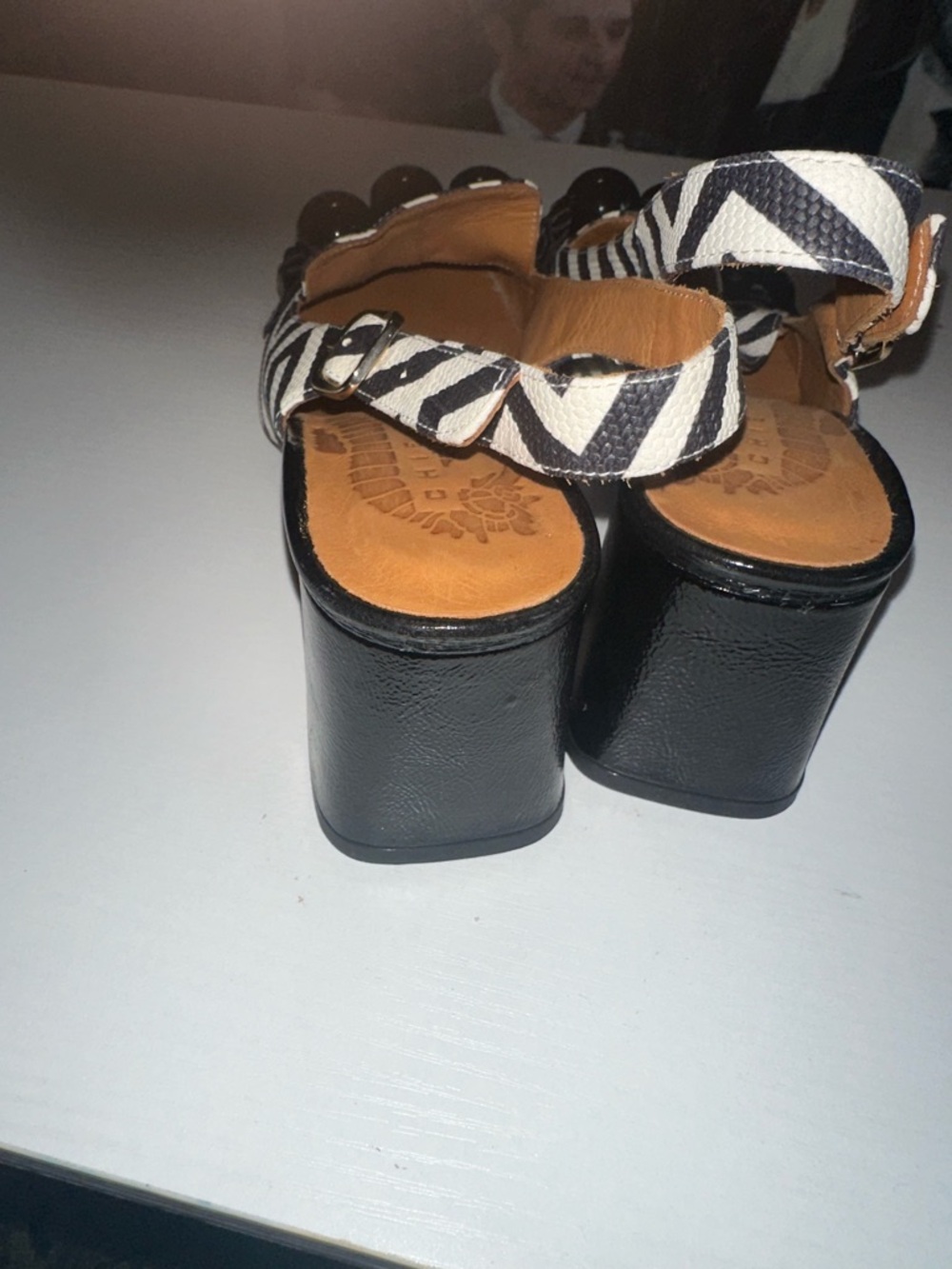 Chie Mihara Black and White Geometric Slingback Mules - Picture 3 of 15